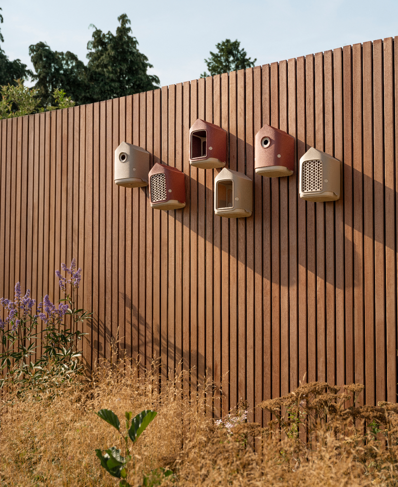 Cosy Vogelfutterhaus 18